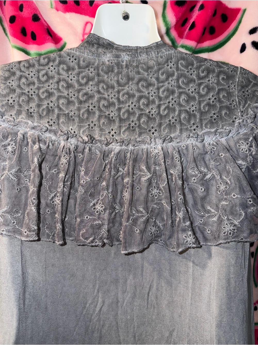 🩶 POL Eyelet Ruffle Button-Front Blouse - Picture 7 of 9